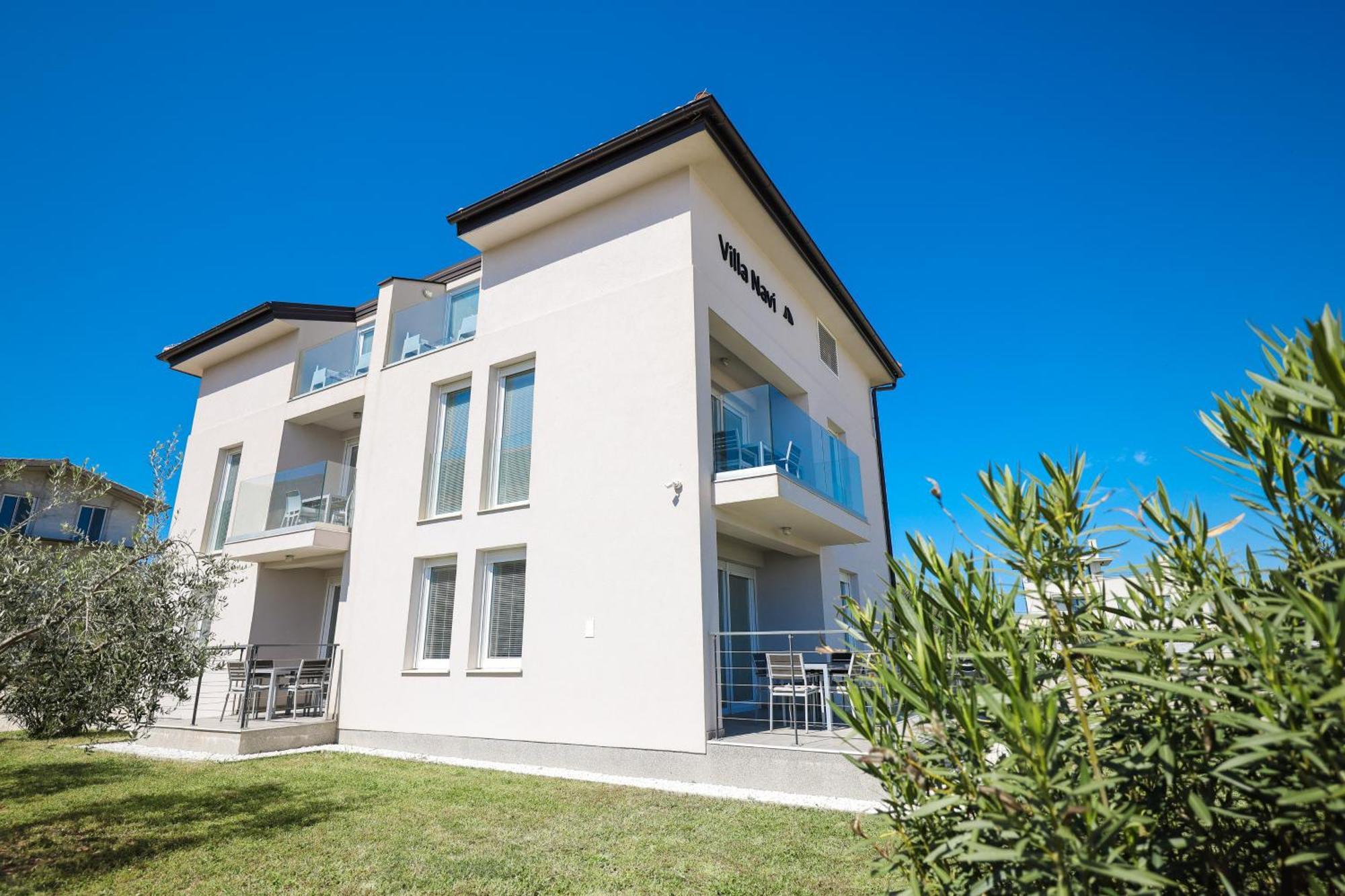 Apartament Navi