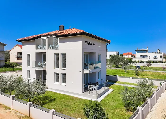 Apartments Villa Navi