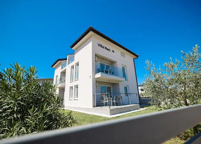 Apartments Villa Navi