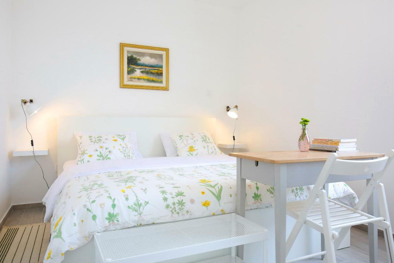 Navi Apartment *