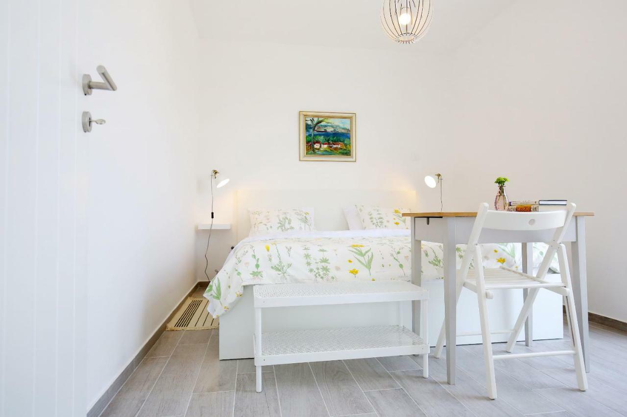 Apartment Navi *